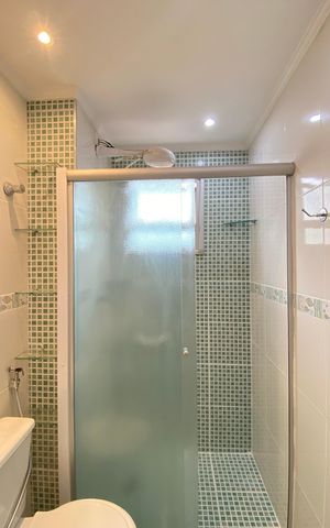 Apartamento à venda com 57m², 2 quartos e 1 vaga Apartamento à venda com 57m², 2 quartos e 1 vagaBanheiro