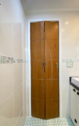Apartamento à venda com 57m², 2 quartos e 1 vaga Apartamento à venda com 57m², 2 quartos e 1 vagaBanheiro