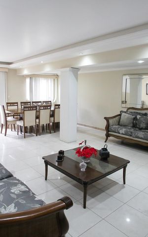 Casa à venda com 440m², 6 quartos e 1 vagaSala
