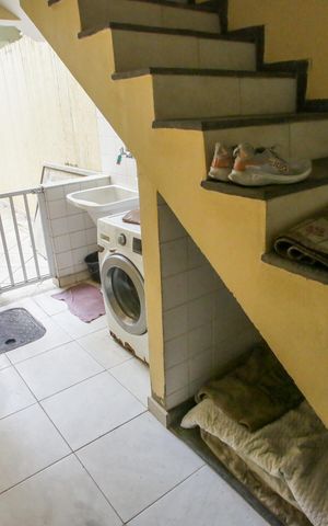 Casa à venda com 440m², 6 quartos e 1 vagaÁrea de Serviço