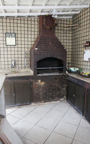 Casa à venda com 440m², 6 quartos e 1 vagaChurrasqueira