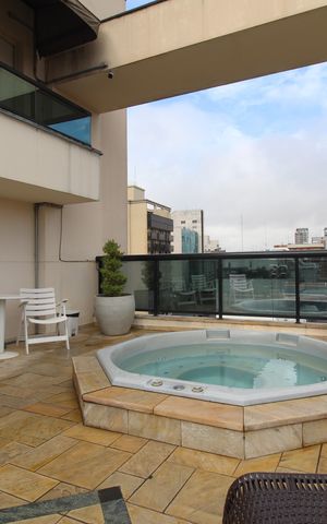 Apartamento à venda com 34m², 1 quarto e 1 vagaÁrea Comum - Piscina