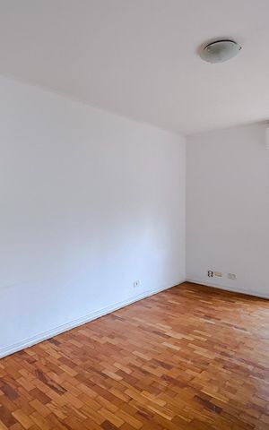 Apartamento à venda com 87m², 2 quartos e 1 vaga Apartamento à venda com 87m², 2 quartos e 1 vagaSala