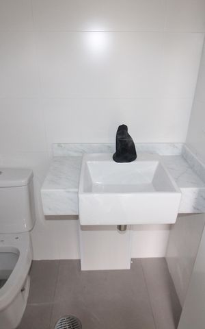 Apartamento à venda com 71m², 2 quartos e 1 vagaQuarto 2 - Banheiro