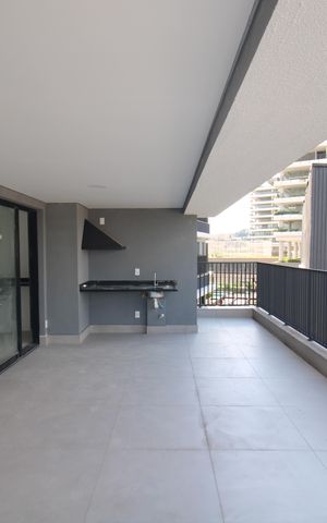 Apartamento à venda com 137m², 3 quartos e 2 vagasSala / Cozinha - Varanda