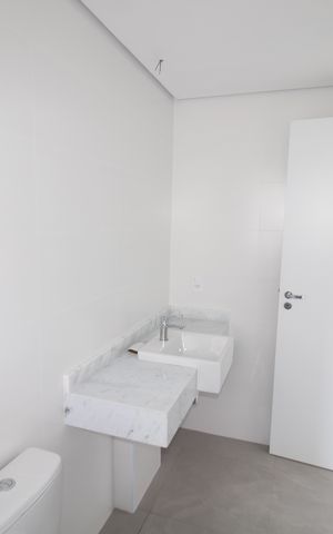 Apartamento à venda com 137m², 3 quartos e 2 vagasQuarto 2 - Banheiro