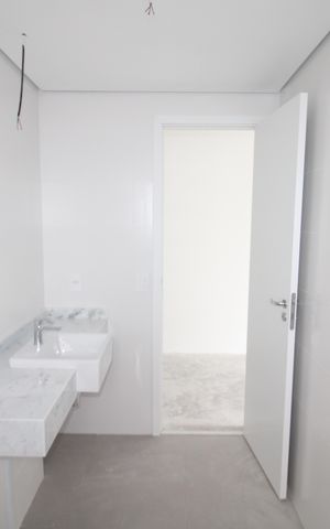 Apartamento à venda com 117m², 3 quartos e 2 vagasQuarto 3 - Banheiro