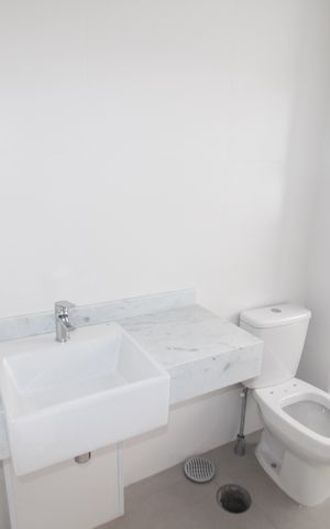 Apartamento à venda com 117m², 3 quartos e 2 vagasQuarto 1 - Banheiro
