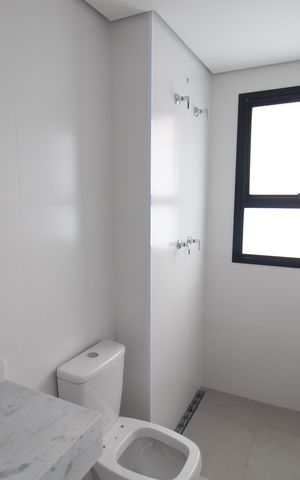 Apartamento à venda com 119m², 3 quartos e 2 vagasQuarto 1 - Banheiro