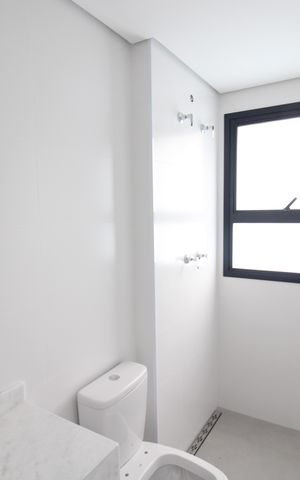 Apartamento à venda com 118m², 3 quartos e 2 vagasQuarto 2 - Banheiro