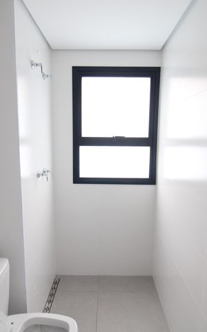 Apartamento à venda com 117m², 3 quartos e 2 vagasQuarto 1 - Banheiro