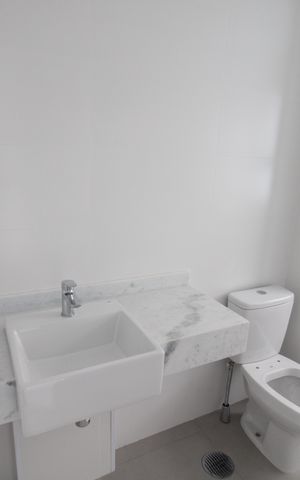 Apartamento à venda com 117m², 3 quartos e 2 vagasQuarto 1 - Banheiro