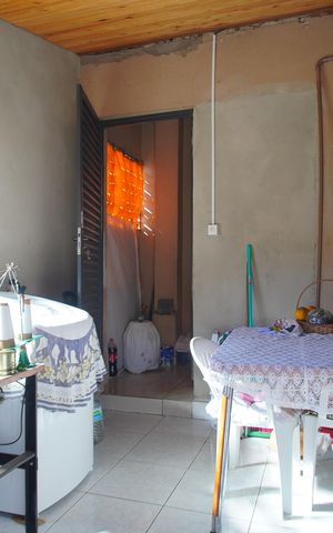 Casa à venda com 180m², 2 quartos e 1 vagaÁrea de Serviço