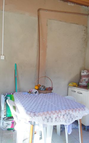 Casa à venda com 180m², 2 quartos e 1 vagaÁrea de Serviço