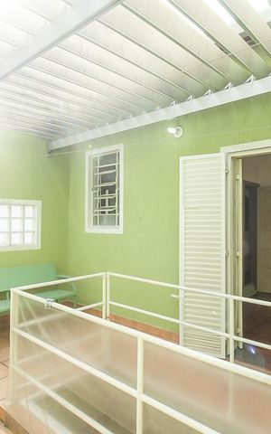 Casa para alugar com 90m², 3 quartos e sem vaga Casa para alugar com 90m², 3 quartos e sem vagaSacada