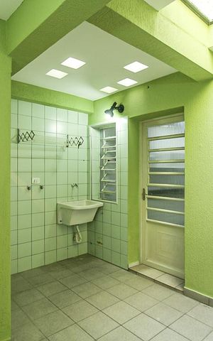 Casa para alugar com 90m², 3 quartos e sem vaga Casa para alugar com 90m², 3 quartos e sem vagaBanheiro de serviço