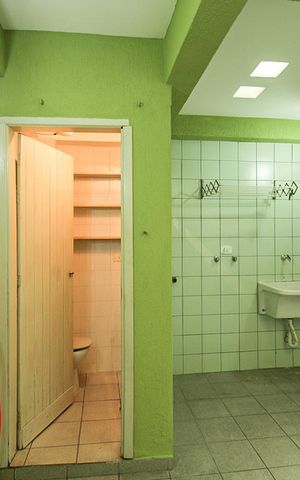 Casa para alugar com 90m², 3 quartos e sem vaga Casa para alugar com 90m², 3 quartos e sem vagaBanheiro de serviço