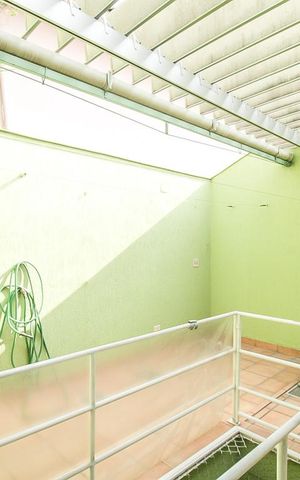 Casa para alugar com 90m², 3 quartos e sem vaga Casa para alugar com 90m², 3 quartos e sem vagaSacada