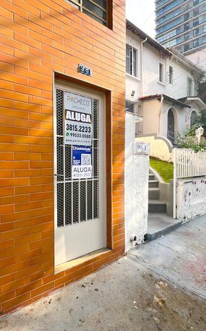 Casa para alugar com 90m², 3 quartos e sem vaga Casa para alugar com 90m², 3 quartos e sem vagaFachada