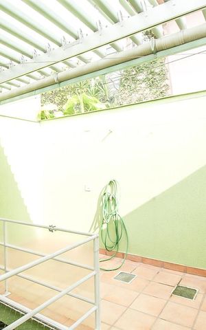 Casa para alugar com 90m², 3 quartos e sem vaga Casa para alugar com 90m², 3 quartos e sem vagaSacada