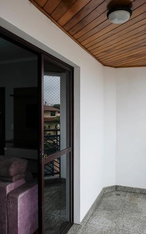 Apartamento para alugar com 74m², 2 quartos e 1 vagaVaranda