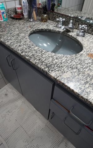 Casa à venda com 250m², 4 quartos e 3 vagasBanheiro 2