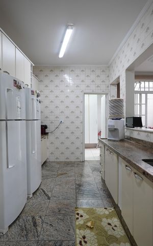 Casa à venda com 250m², 4 quartos e 3 vagasCozinha