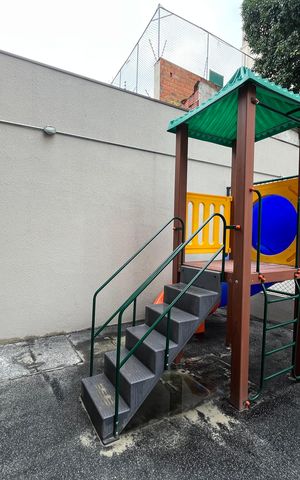 Apartamento para alugar com 39m², 2 quartos e 1 vaga Apartamento para alugar com 39m², 2 quartos e 1 vagaÁrea comum - Playground