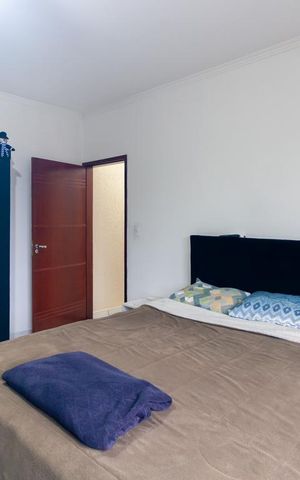 Casa à venda com 312m², 3 quartos e 2 vagas Casa à venda com 312m², 3 quartos e 2 vagasQuarto 3