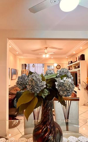 Apartamento à venda com 143m², 3 quartos e 1 vaga