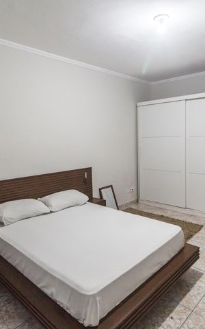 Casa à venda com 143m², 2 quartos e 2 vagas Casa à venda com 143m², 2 quartos e 2 vagasQuarto 1