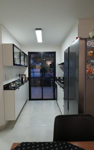 Apartamento à venda com 70m², 2 quartos e 2 vagasCozinha