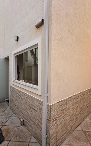 Casa de condomínio à venda com 220m², 3 quartos e sem vaga Casa de condomínio à venda com 220m², 3 quartos e sem vagaÁrea externa