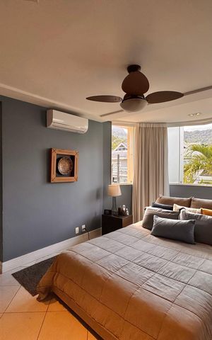 Casa de condomínio à venda com 220m², 3 quartos e sem vaga Casa de condomínio à venda com 220m², 3 quartos e sem vagaSuíte 1