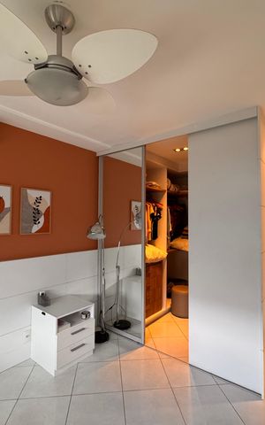 Casa de condomínio à venda com 220m², 3 quartos e sem vaga Casa de condomínio à venda com 220m², 3 quartos e sem vagaSuíte 2