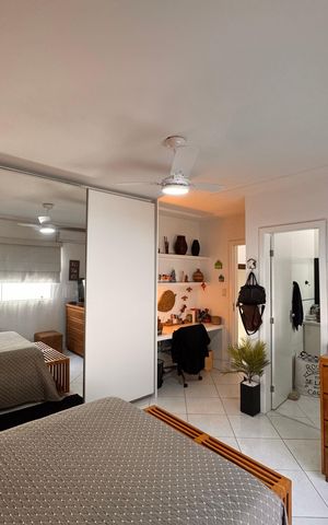 Casa de condomínio à venda com 220m², 3 quartos e sem vaga Casa de condomínio à venda com 220m², 3 quartos e sem vagaSuíte 3