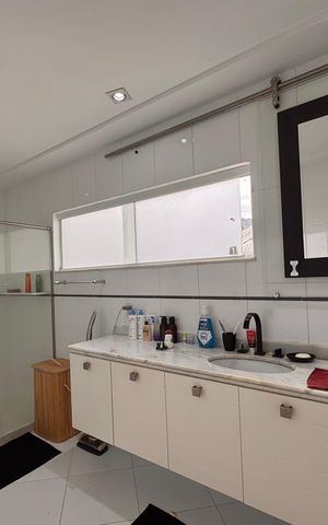 Casa de condomínio à venda com 220m², 3 quartos e sem vaga Casa de condomínio à venda com 220m², 3 quartos e sem vagaSuíte 1 - Banheiro