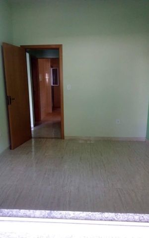 Casa à venda com 70m², 4 quartos e sem vaga