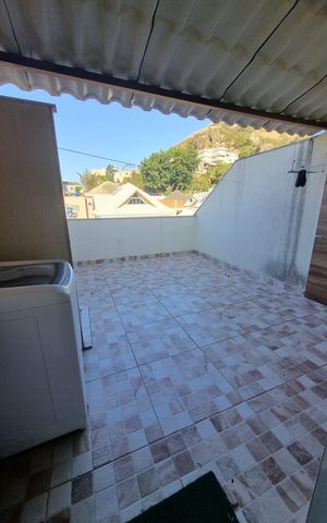 Casa à venda com 130m², 3 quartos e 2 vagas Casa à venda com 130m², 3 quartos e 2 vagasÁrea de serviço