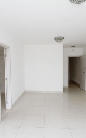 Apartamento à venda com 120m², 4 quartos e 2 vagasSala