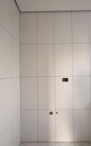 Apartamento à venda com 105m², 2 quartos e 2 vagas Apartamento à venda com 105m², 2 quartos e 2 vagasBanheiro da Suíte
