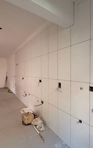 Apartamento à venda com 105m², 2 quartos e 2 vagas Apartamento à venda com 105m², 2 quartos e 2 vagasCozinha