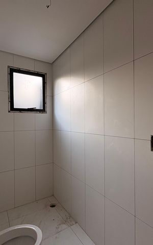 Apartamento à venda com 105m², 2 quartos e 2 vagas Apartamento à venda com 105m², 2 quartos e 2 vagasBanheiro da Suíte