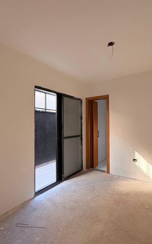 Apartamento à venda com 105m², 2 quartos e 2 vagas Apartamento à venda com 105m², 2 quartos e 2 vagasSuite