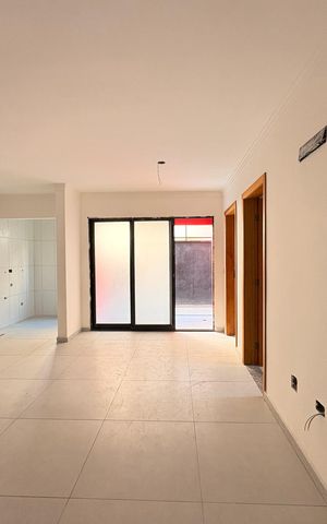 Apartamento à venda com 105m², 2 quartos e 2 vagas Apartamento à venda com 105m², 2 quartos e 2 vagasSala