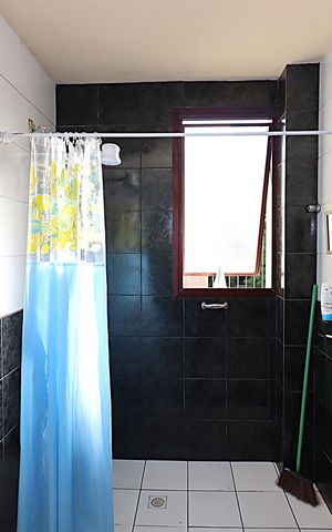 Casa à venda com 300m², 7 quartos e 4 vagasBanheiro da Suíte