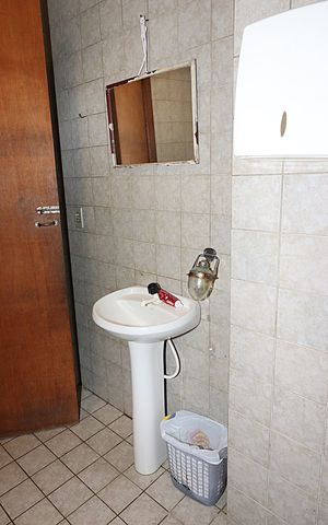 Casa à venda com 300m², 7 quartos e 4 vagasBanheiro de serviço
