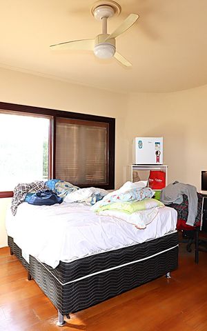 Casa à venda com 300m², 7 quartos e 4 vagasSuíte