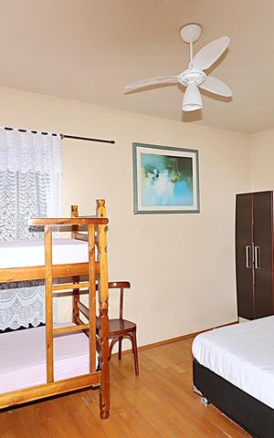 Casa à venda com 300m², 7 quartos e 4 vagasQuarto 4