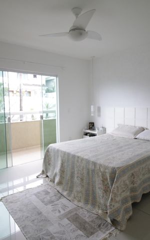 Casa de condomínio à venda com 490m², 4 quartos e 2 vagasSuíte 3